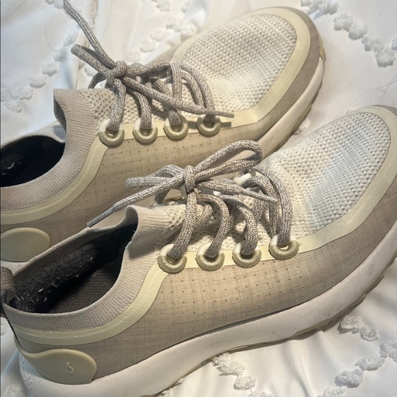 Allbirds Women's Cream and Beige Sneakers - Picture 4 of 4